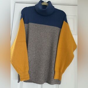 XS Free People Turtleneck Sweater